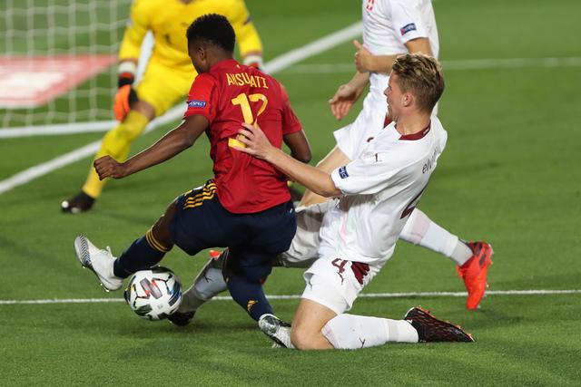 意大利杯-弗拉霍维奇破门 尤文图斯4-0卡利亚里