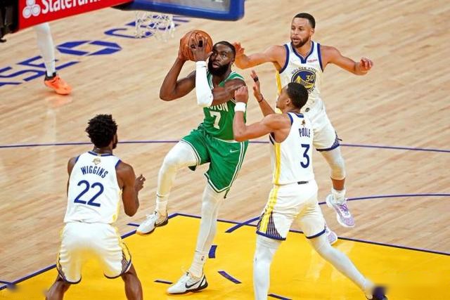 赵剑波击败孟凡雨 登顶独牙传奇中式九球青岛精英赛